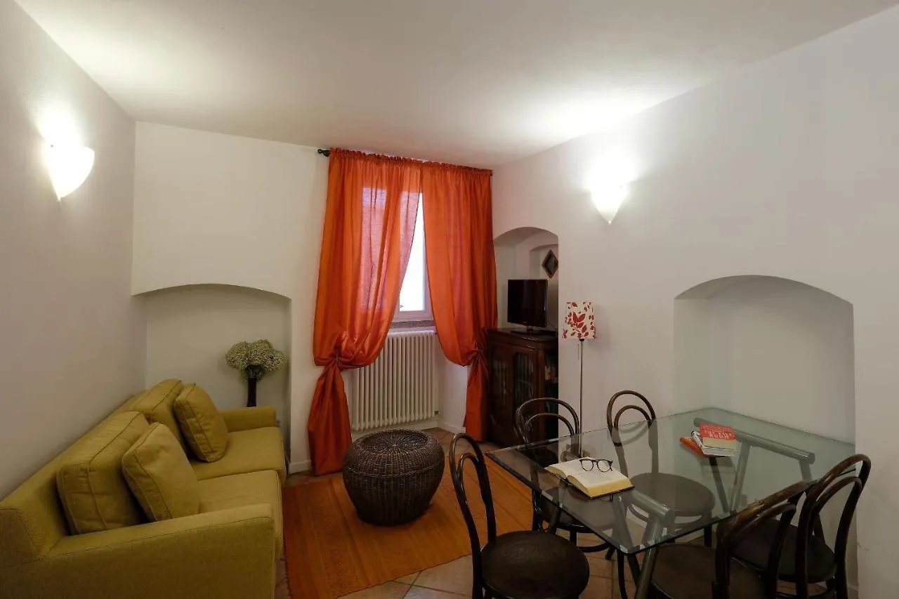 Albergo Milano Varenna 3*,