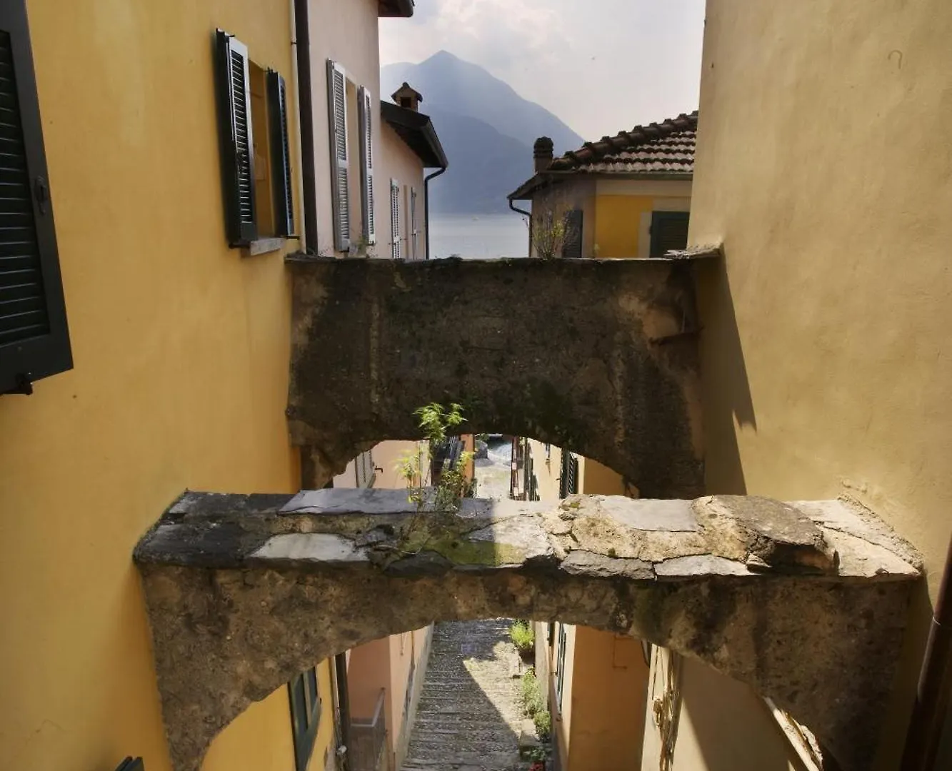 Albergo Milano Varenna 3*,  Italy